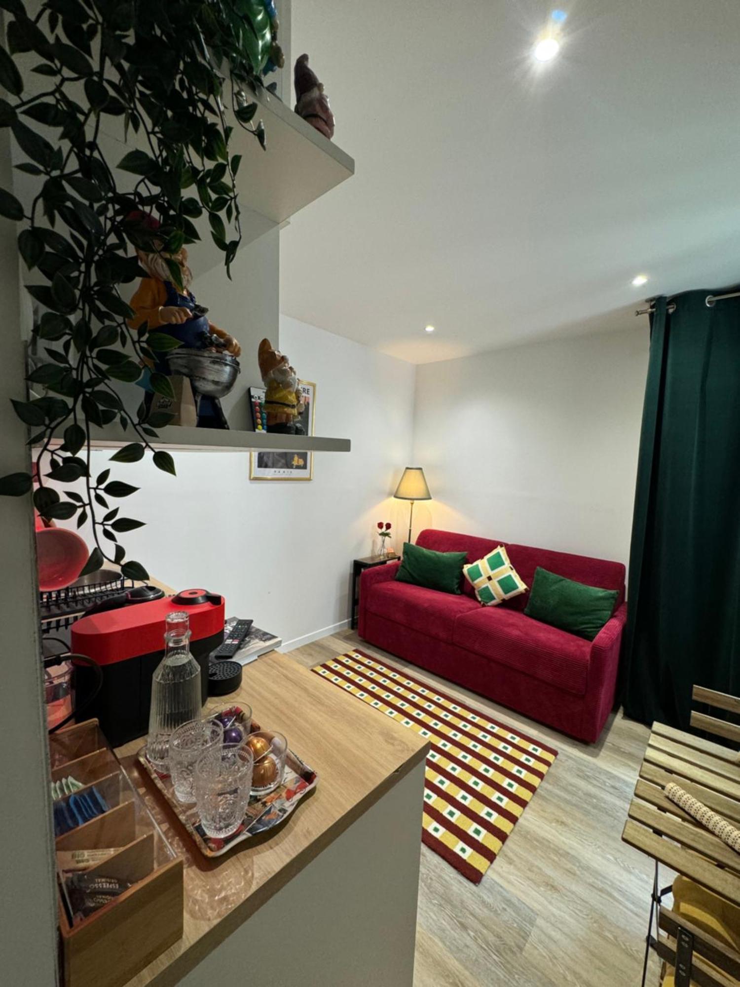 Amelie Poulain Studio In Heart Of Montmartre París Exterior foto